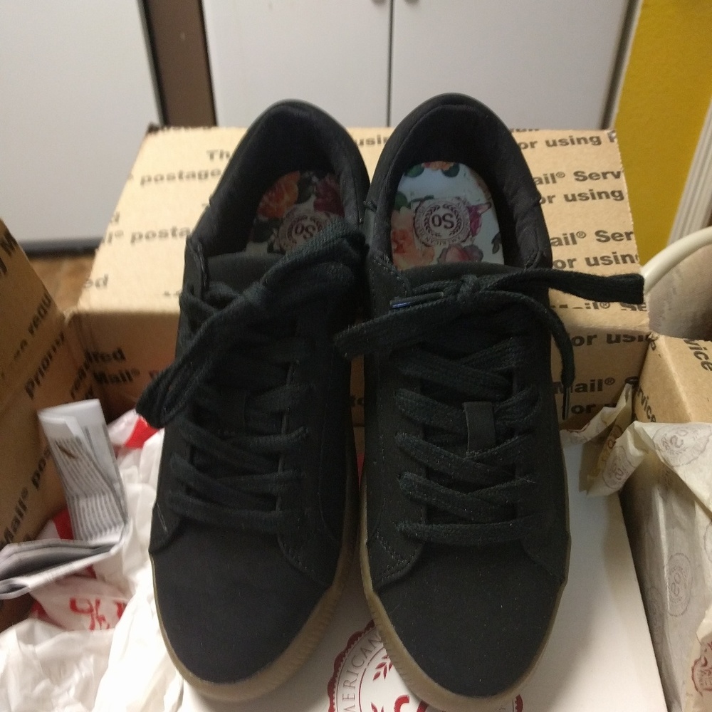 Creeper style shoes
